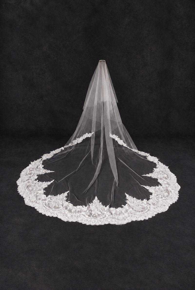 Bijou Veil