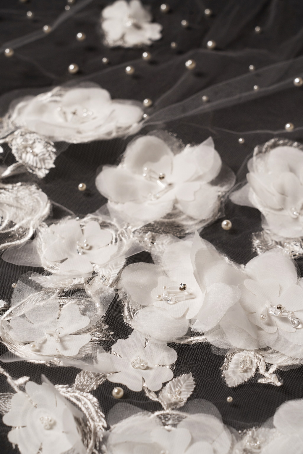 Emily Veil, detail 2