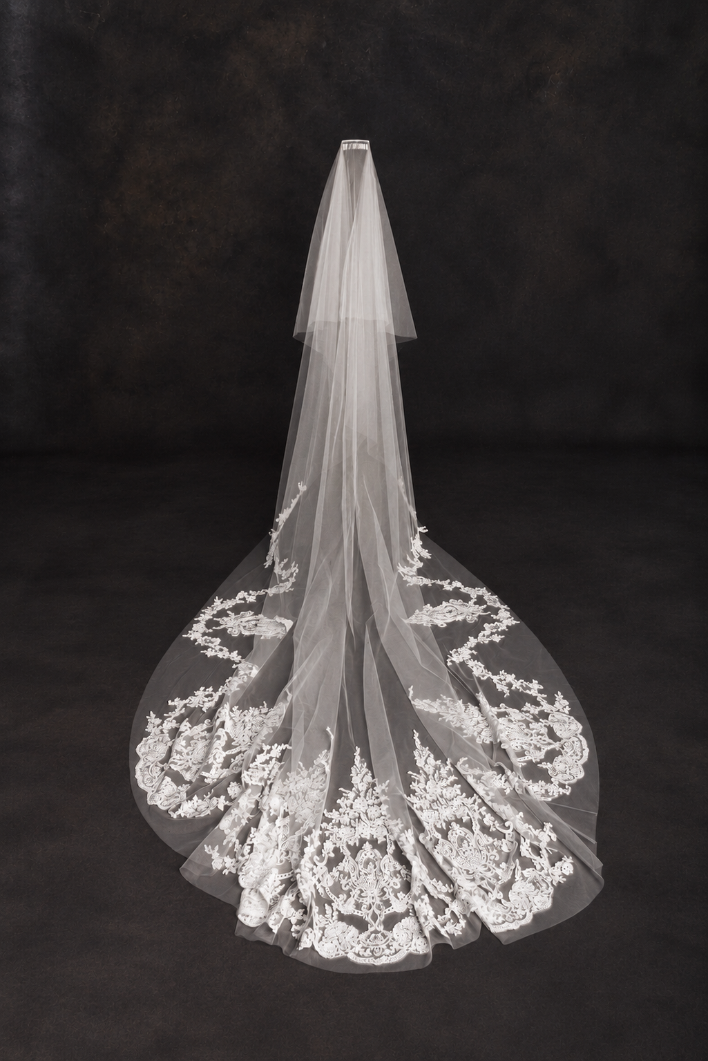 Dahlia Veil