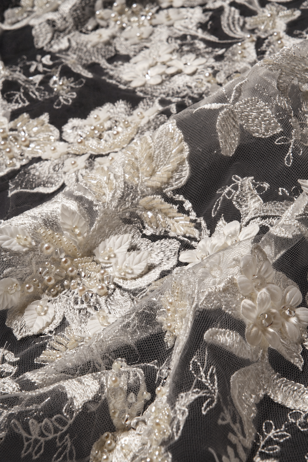 Charli Veil, detail 2