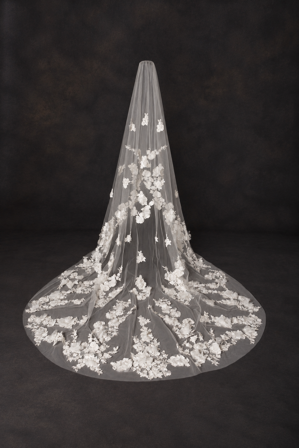 Lottie Veil