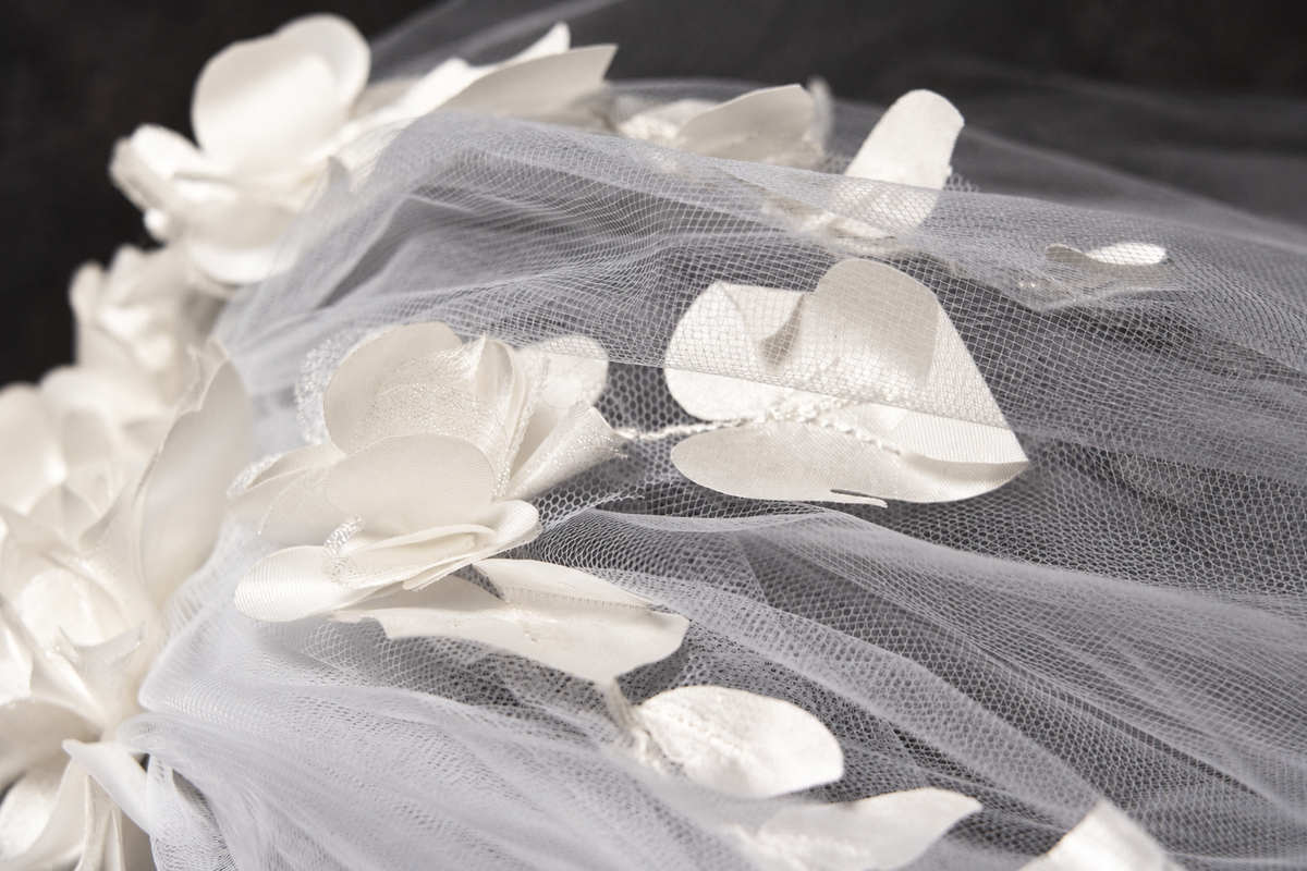 Alice Veil, detail 3