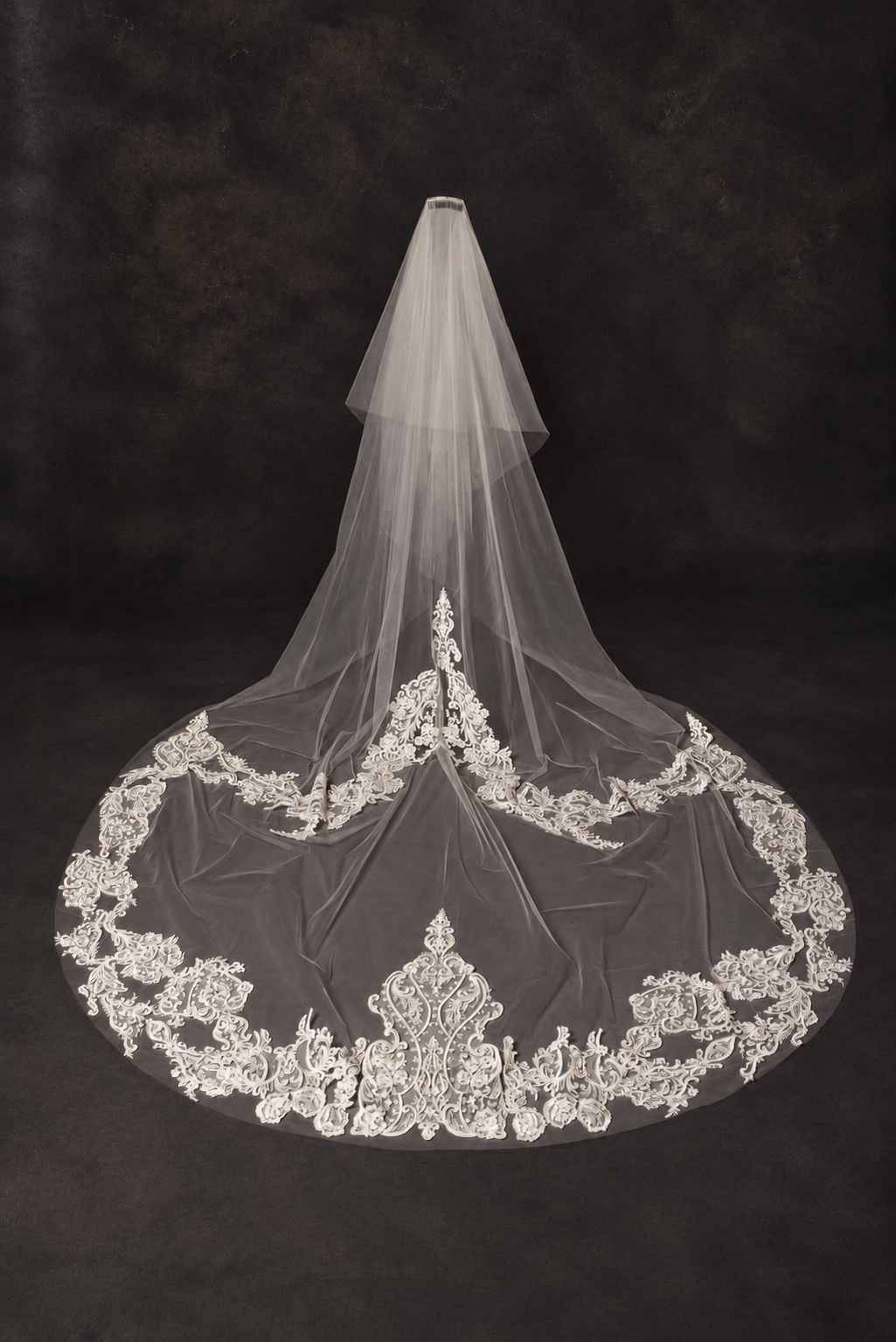 Kinsley Veil