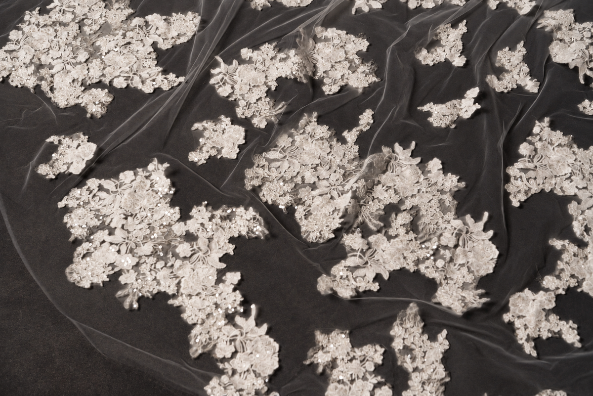 Ellie Veil, detail 3