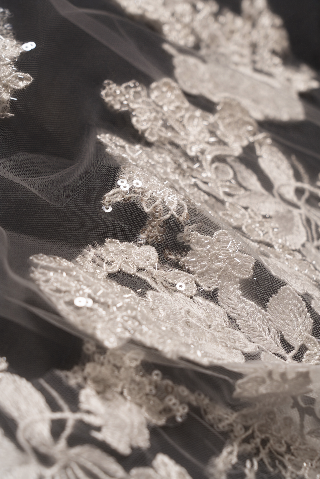 Ellie Veil, detail 1