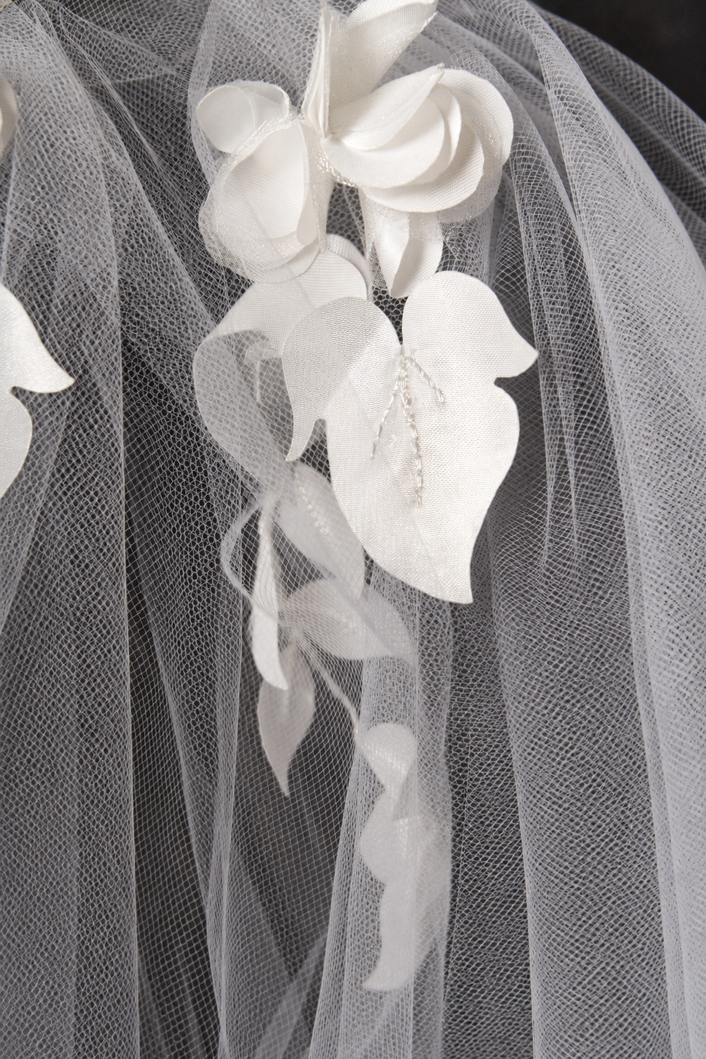 Alice Veil, detail 2
