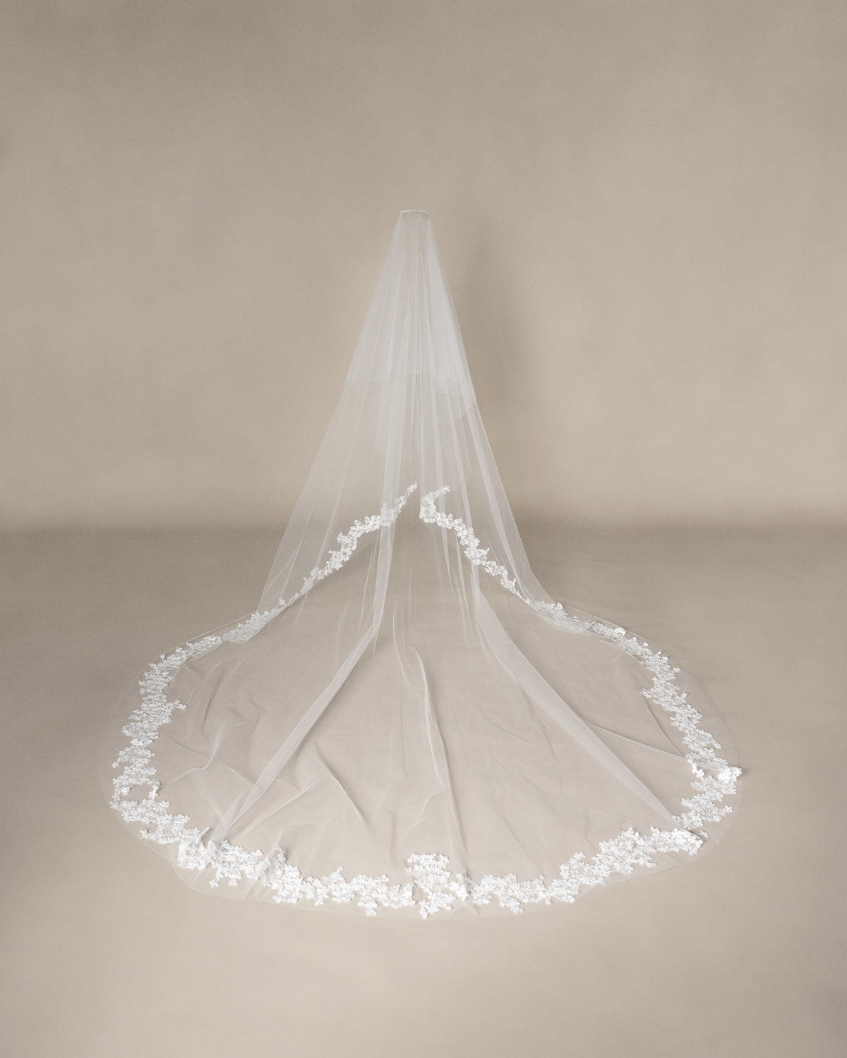 Mabel Veil