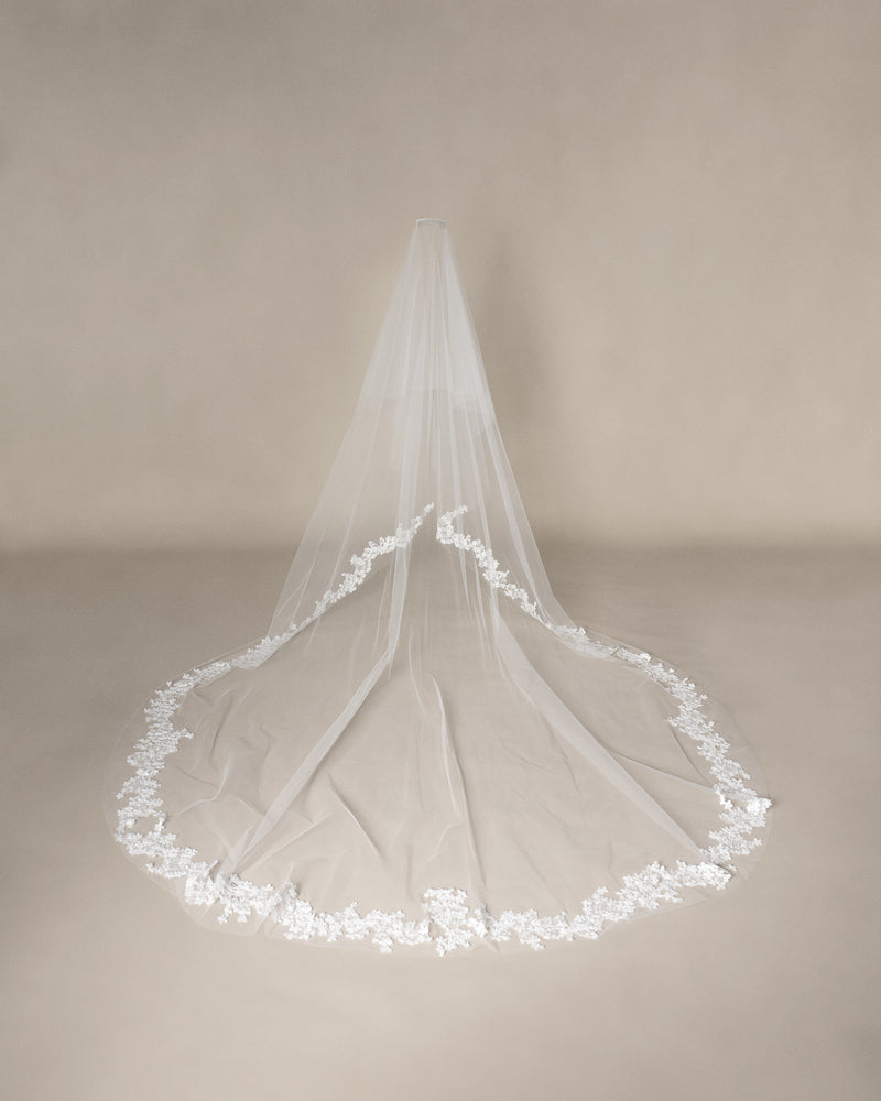 Mabel Veil