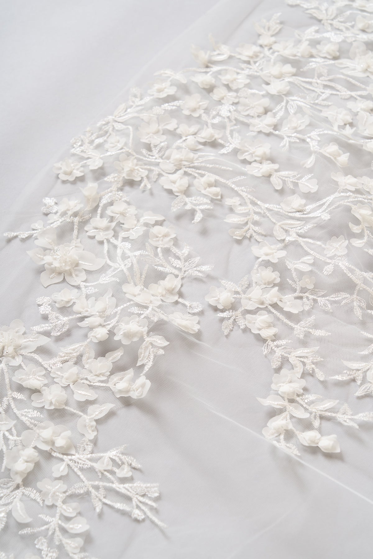 Rhea Veil, detail 1