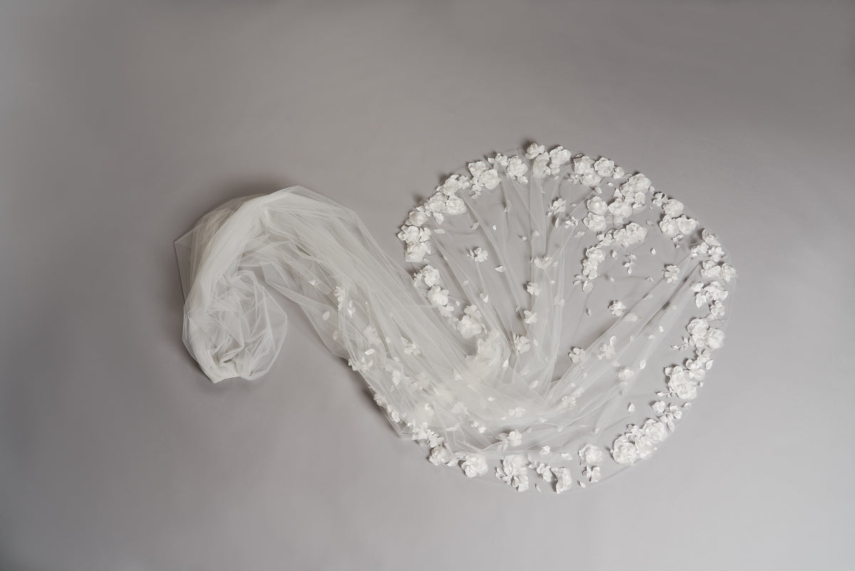 Sophia Veil, detail 1